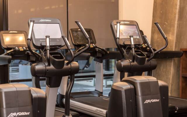 Heaven on Baltimore Downtown Fully Furnished Apartments