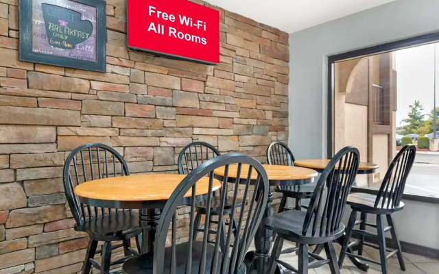 Red Roof Inn Bowling Green