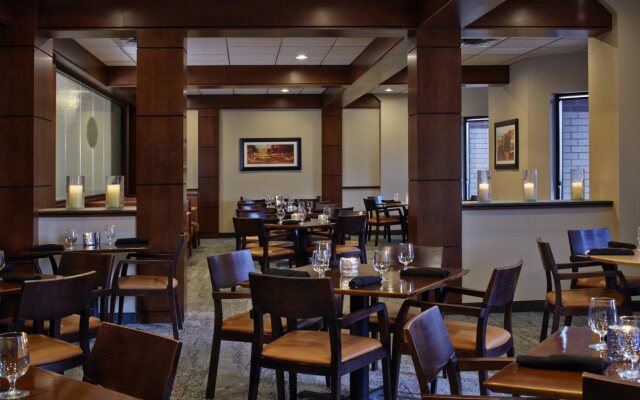 Courtyard by Marriott Bloomington by Mall of America