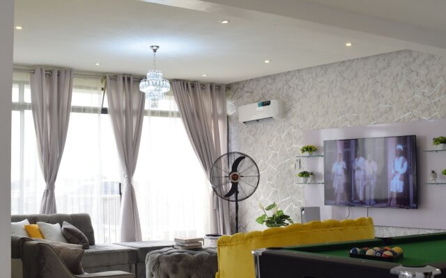 Luxury Atlantic Beach View Apartment in Lekki