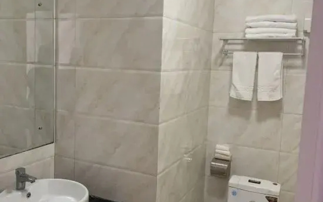 Jiatianxia Business Hotel