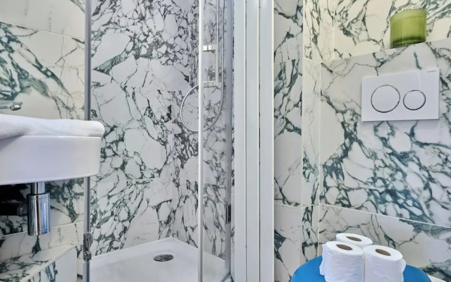 Wonderful Apartment Terrace Center of Paris