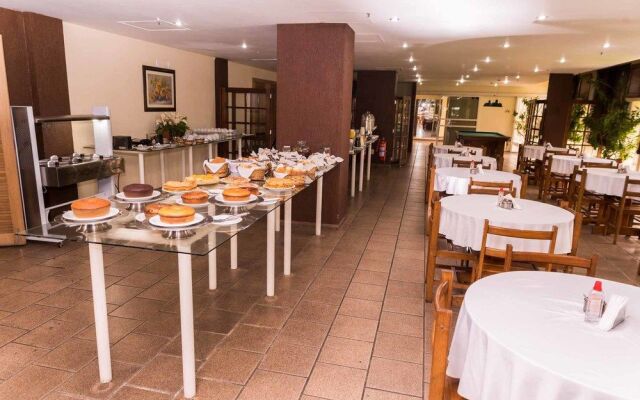 Stratus Vila Hotel