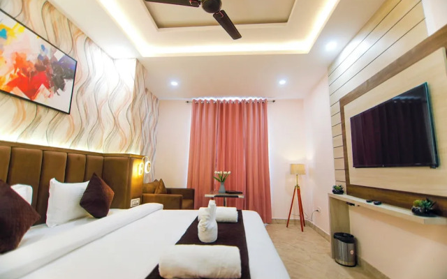 Paarth Grand