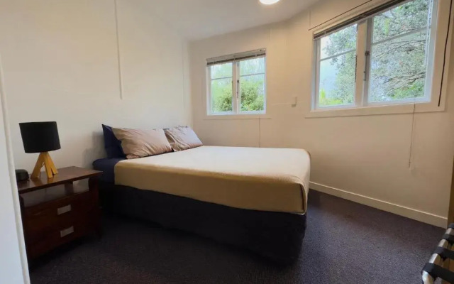 Waiheke Backpackers Hostel
