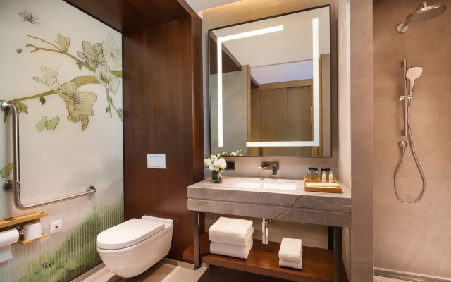 Hilton Garden Inn Nujiang
