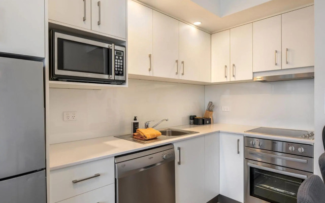 Lantern 1 Bedroom Balcony with Panoramic Mountain View