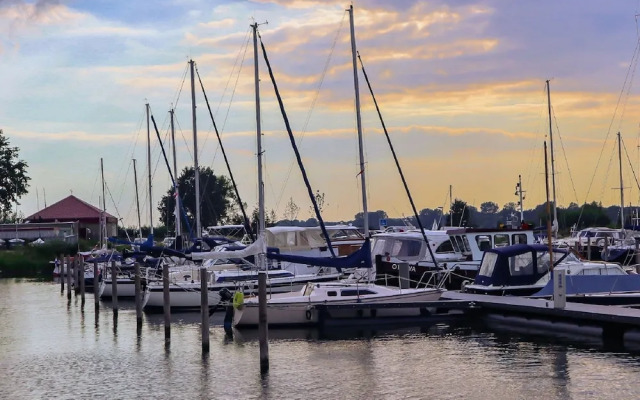 Villa With Roof Terrace Near Veluwemeer