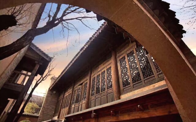 Zuoyouke Theme Hotel