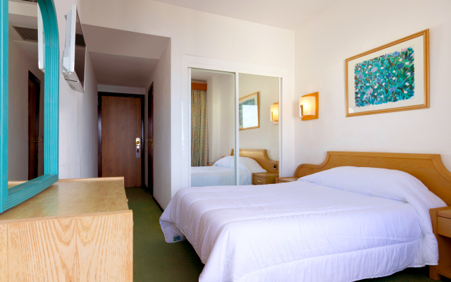 Vibra Beverly Playa Hotel