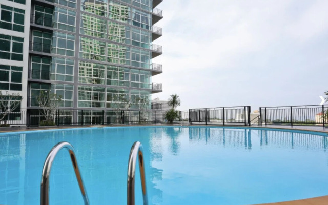 The Ad Grand Jomtien