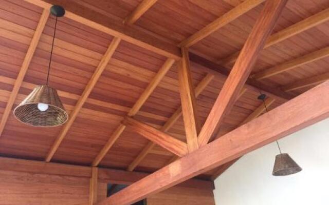 Casa 100 Mts Da Praia!