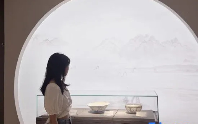 Taoshe Art Hotel (Jingdezhen People's Square)