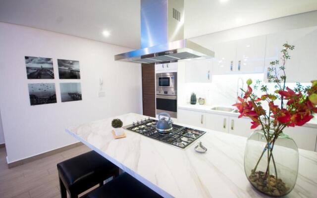 Real View Towers E504 by Casago