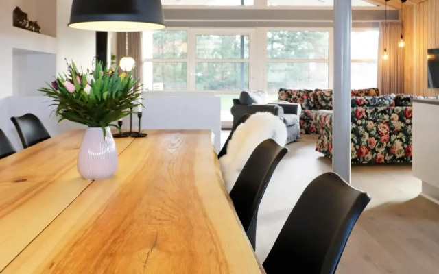 10 Person Holiday Home in Hadsund-by Traum