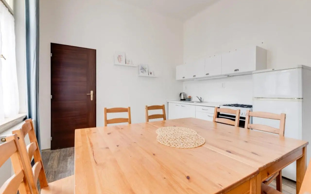 Residence Tesnov Apartment