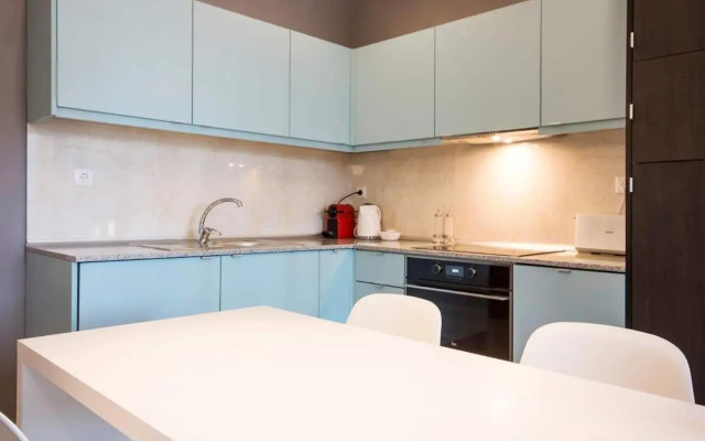 NEW! Galé Modern Apartment(elevator,parking) 446