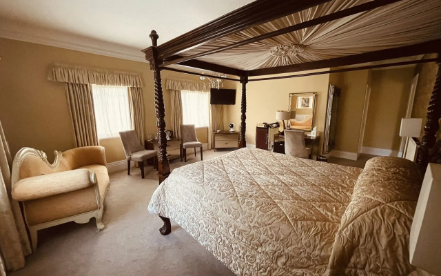 Nuthurst Grange Country House Hotel