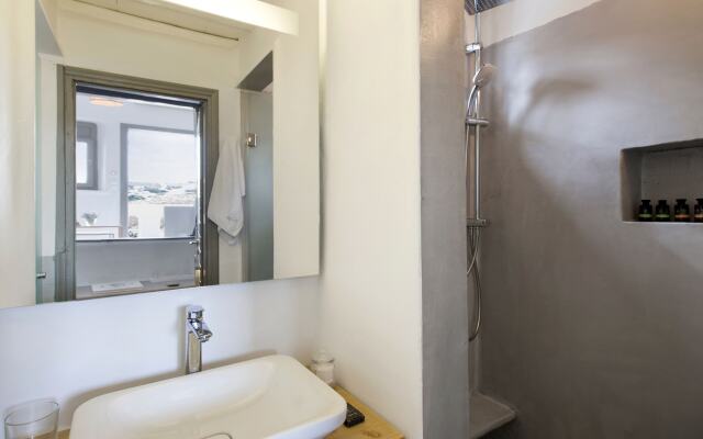 Dreambox Mykonos Suites