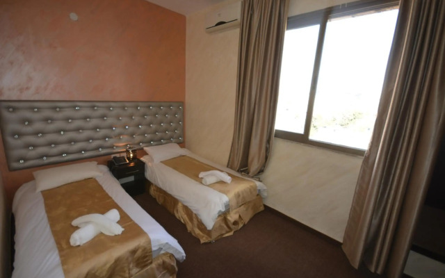 New Metropole Hotel