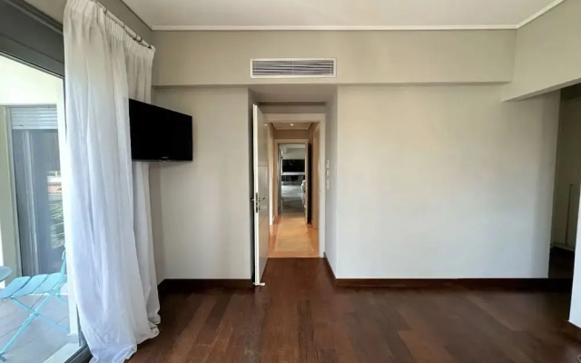 Glyfada 4BDR Penthouse Gia