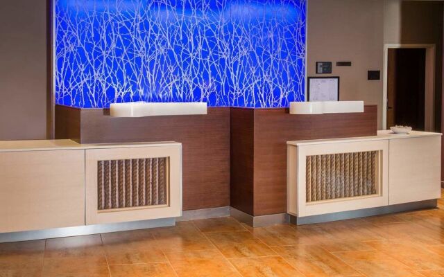 Fairfield Inn & Suites Easton