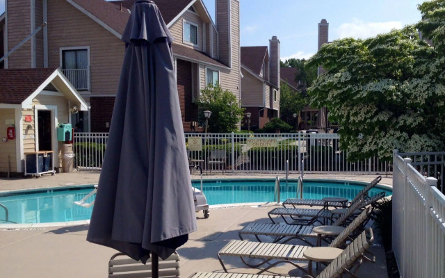 Best Western Fishkill Inn & Suites