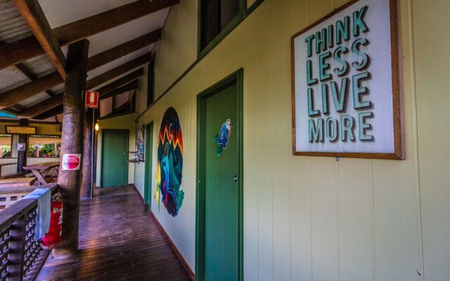 Jackaroo Treehouse Mission Beach - Hostel