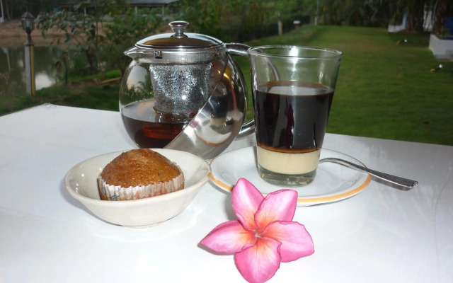 Maneemudjalin Resorts Farm Stay