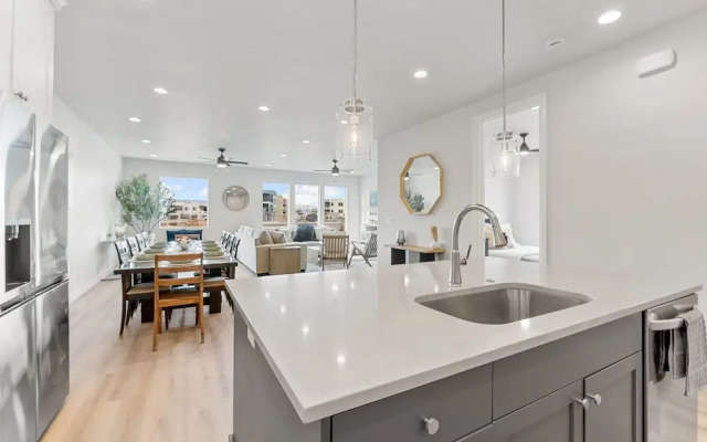 Oasis Retreat 5 Bedroom Townhouse