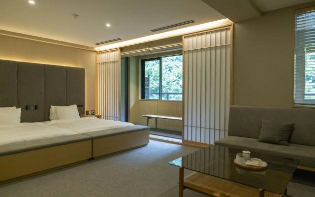 moksa Rebirth Hotel