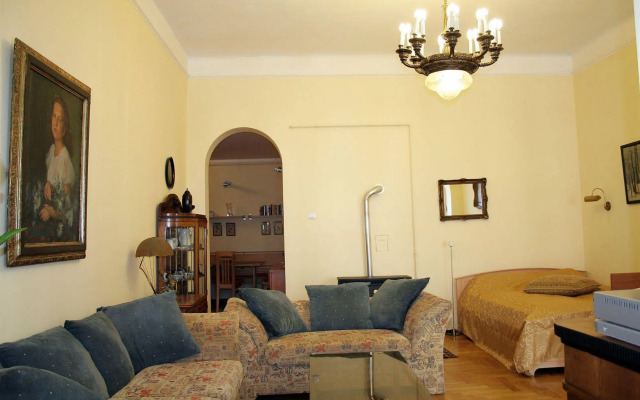 Central Holiday Apartments