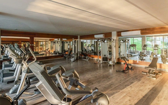 Elegante Condo, con alberca, zona Tezal