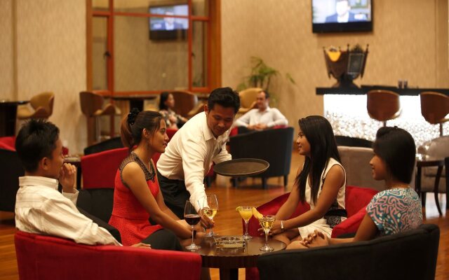 Horizon Lake View Resort Hotel