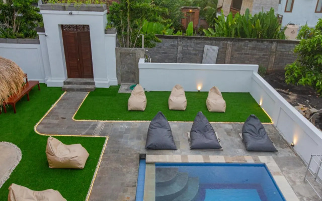 Ahoy Hostel