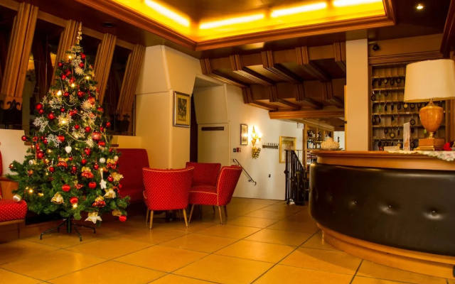Hotel Carlone