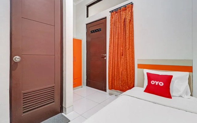 OYO 90452 Pillow Inn