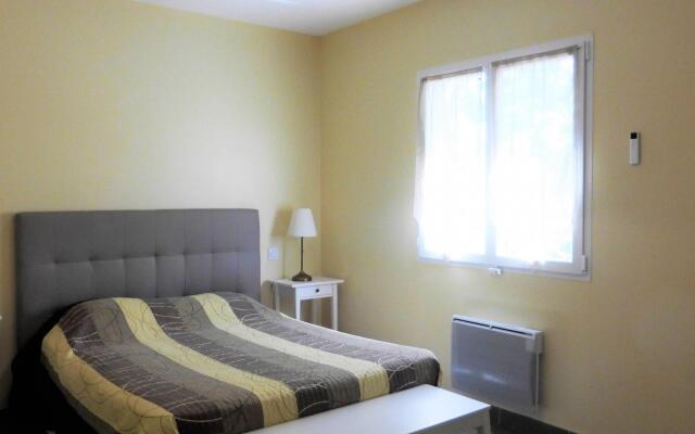 Holiday Home in Gabian Near Vineyards