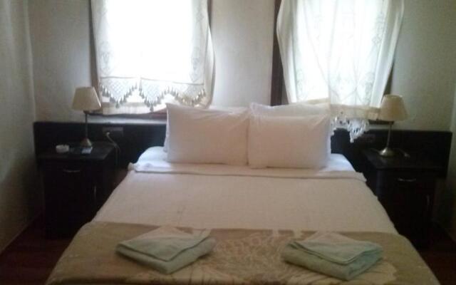 Fidele Otel