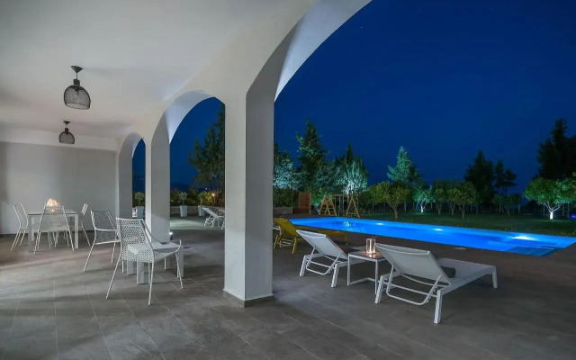 Rivazzurra Luxury BeachFront Villa
