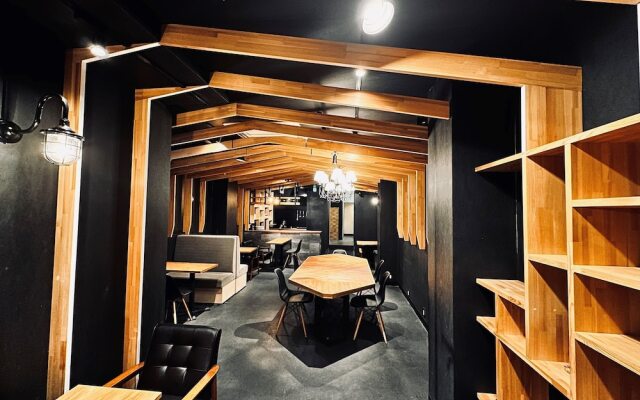 Namba Guesthouse HIVE - Hostel