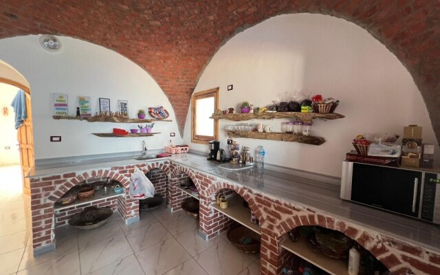 Immaculate 3-bed Apartment sea View