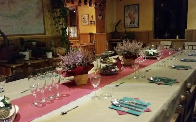 Hostal Xalet Refugi Pere Carné - Hostel