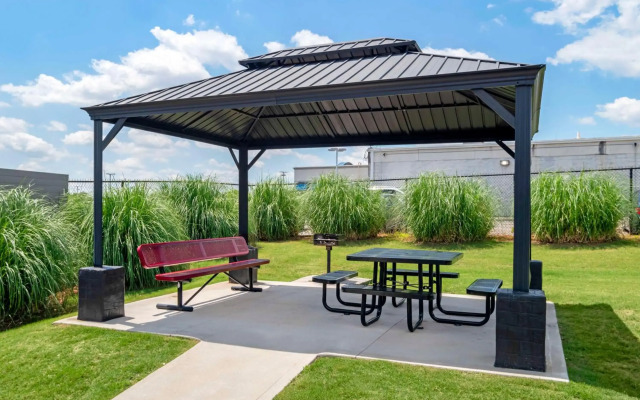 Best Western Plus Greenville I-385 Inn & Suites
