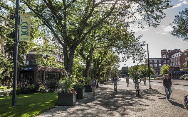 University of Alberta - Guest Accommodation