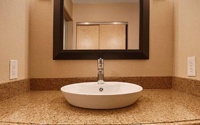 Sonesta Essential Indianapolis Airport