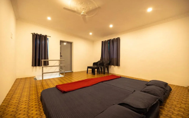 Sri Sai Holiday Inn