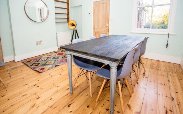 Large 4 Bed House in Beautiful Summertown Oxford