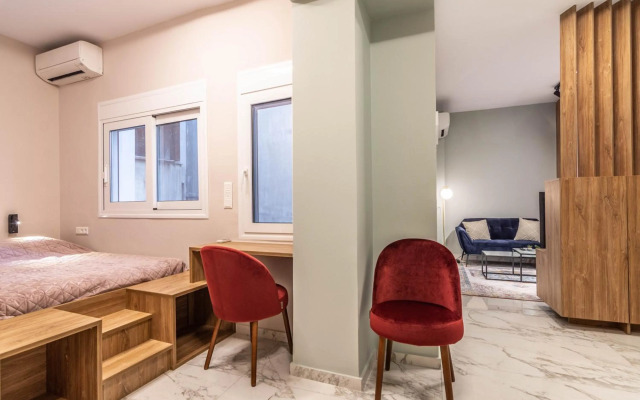 Cozy Apartment - 8' To Panormou Metro Station