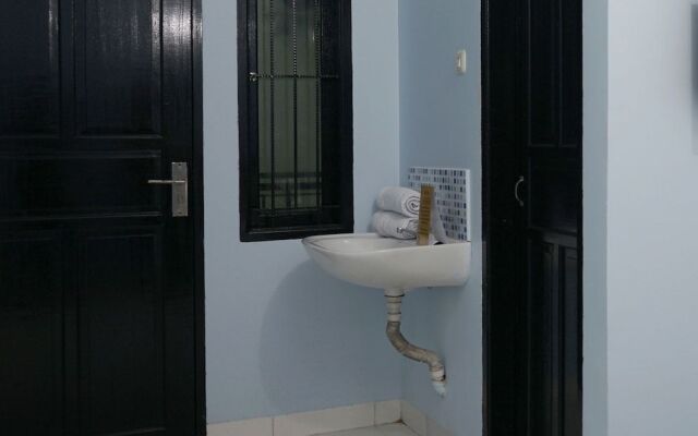 SPOT ON 2330 Pondok Grand Mamoa